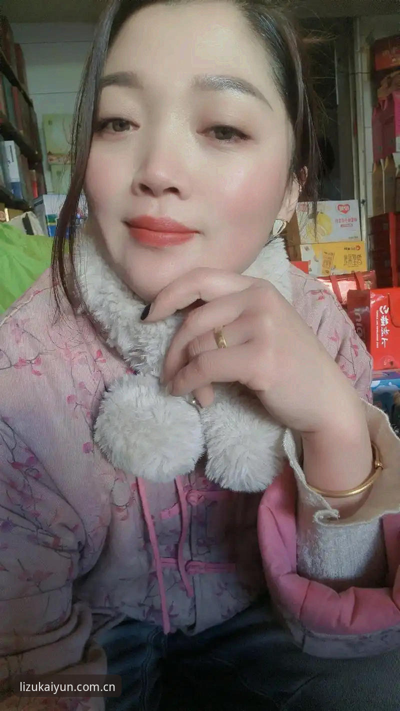 晚上十一点，朋友老张给我发来一段语音。他那边声音嘈杂，背景里有人喊"开了开了"，他几乎是吼着问我："你说的那个品牌立足之道2025，我安卓手机怎么装？下了官网那个包，安装的时候弹窗说解析错误，搞了半小时了。"我听着太熟悉了，这问题好多人都问过我。老张不是个例，前两周还有个做建材生意的老板问我类似的事——他知道品牌立足之道2025注册入口是直接免费的，但折腾半天装不上，差点以为被骗了。